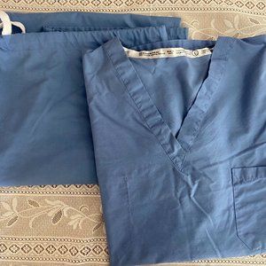 Scrub uniforms, Size LARGE. 4 sets available.